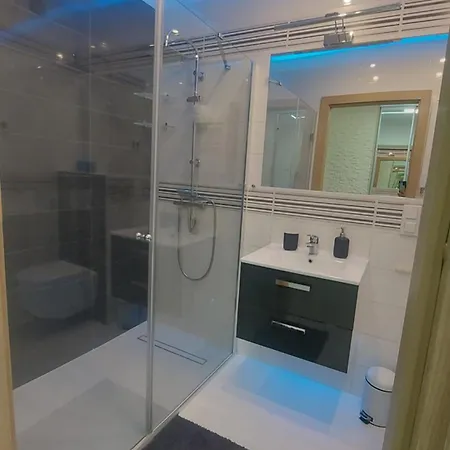 アパート Stasia Lema